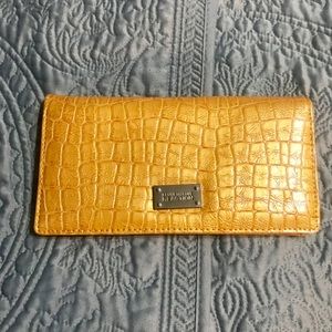 Kenneth Cole Large Wallet